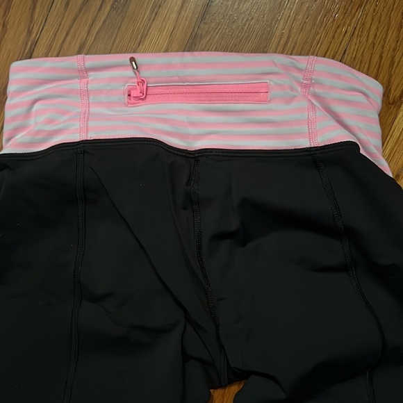 Lululemon crop 17” leggings sz 6 - Picture 6 of 7